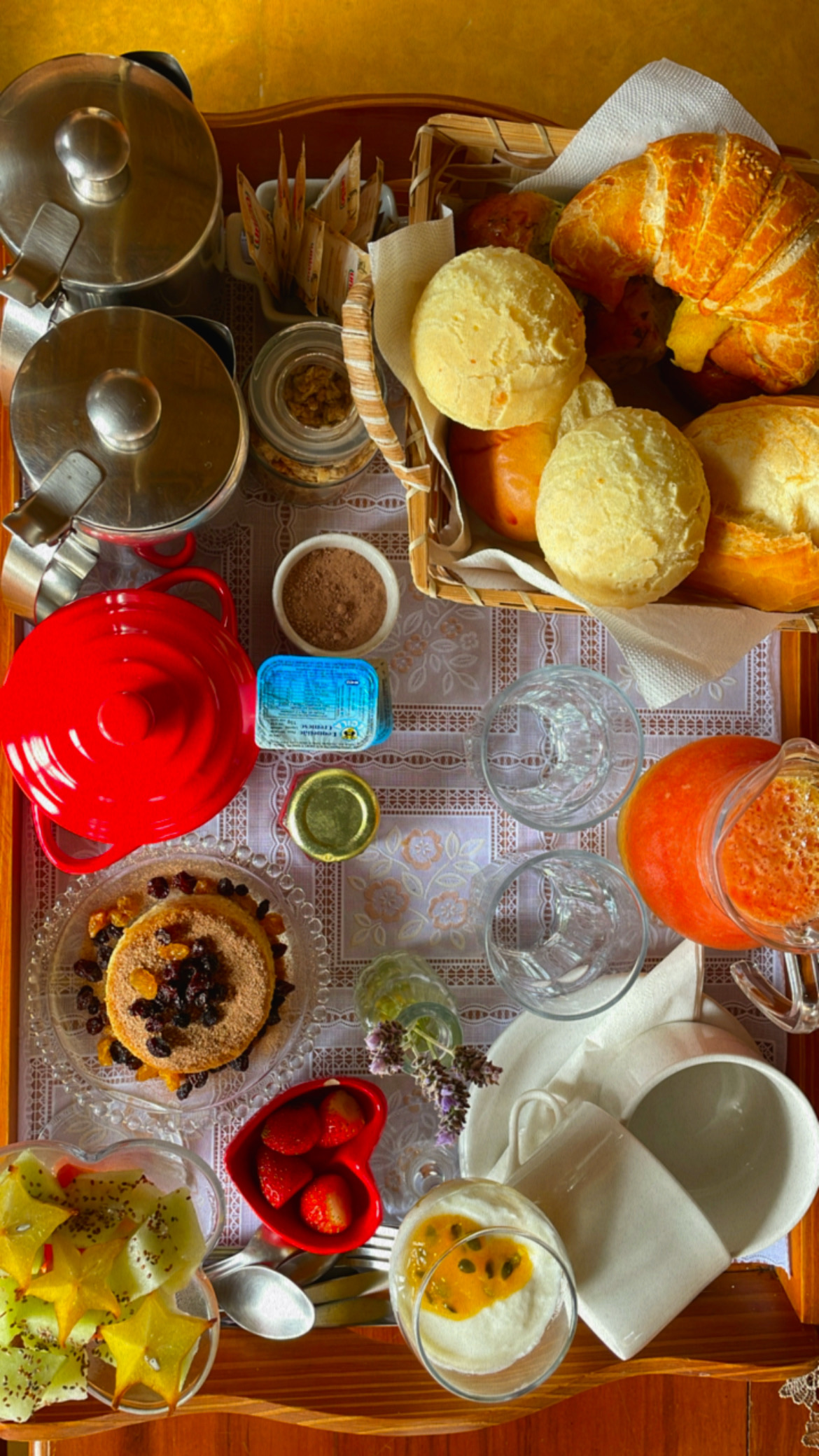 Café da manhã servido no chalé